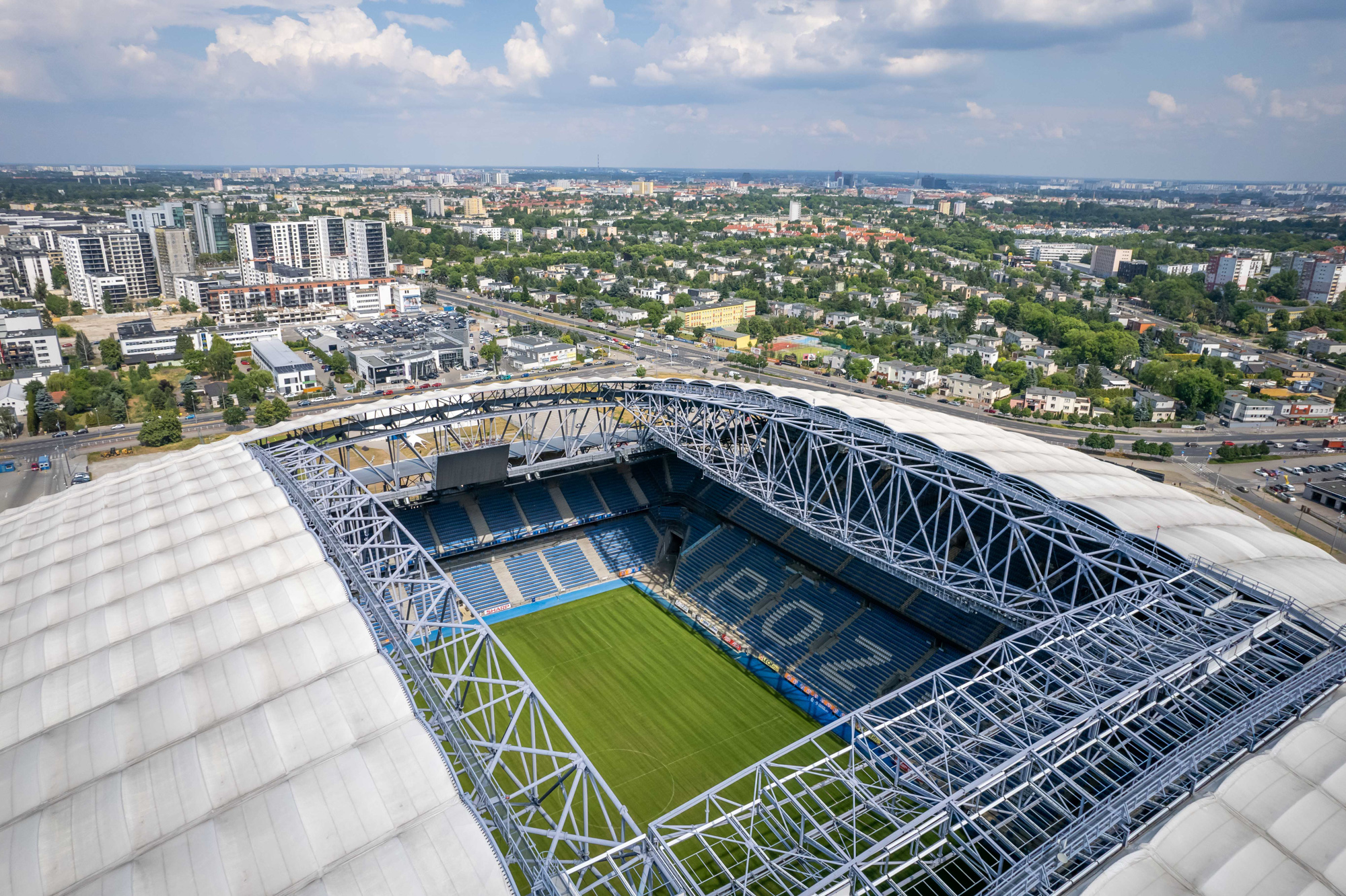 Czy zdjęcia z drona mogą pomóc w sprzedaży nieruchomości?